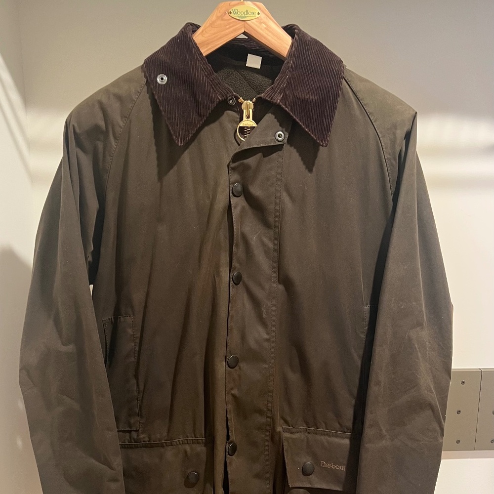 Classic Beaufort Men's Waxed Jacket (42-44 size): Olive Color